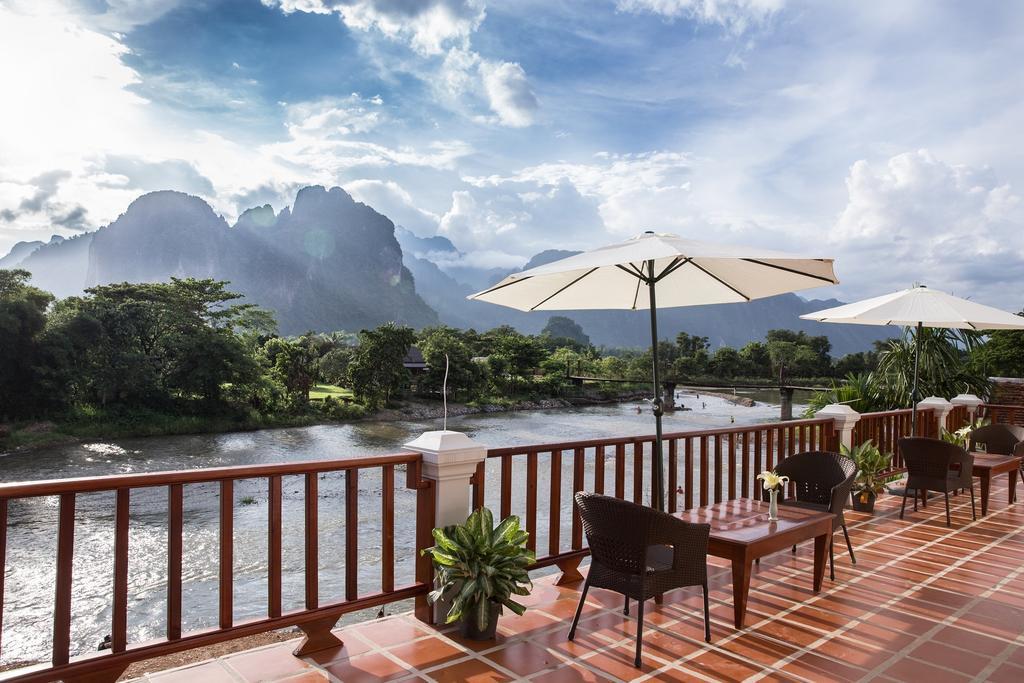 Thavisouk Riverside Hotel Ванг-В'єнг Екстер'єр фото